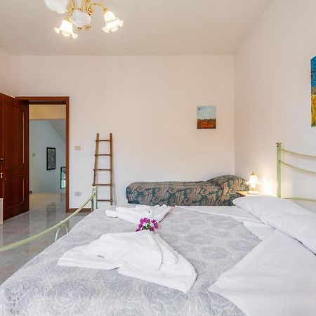 Il Giardino Dell'Arte Bed & Breakfast Capoterra Cameră foto