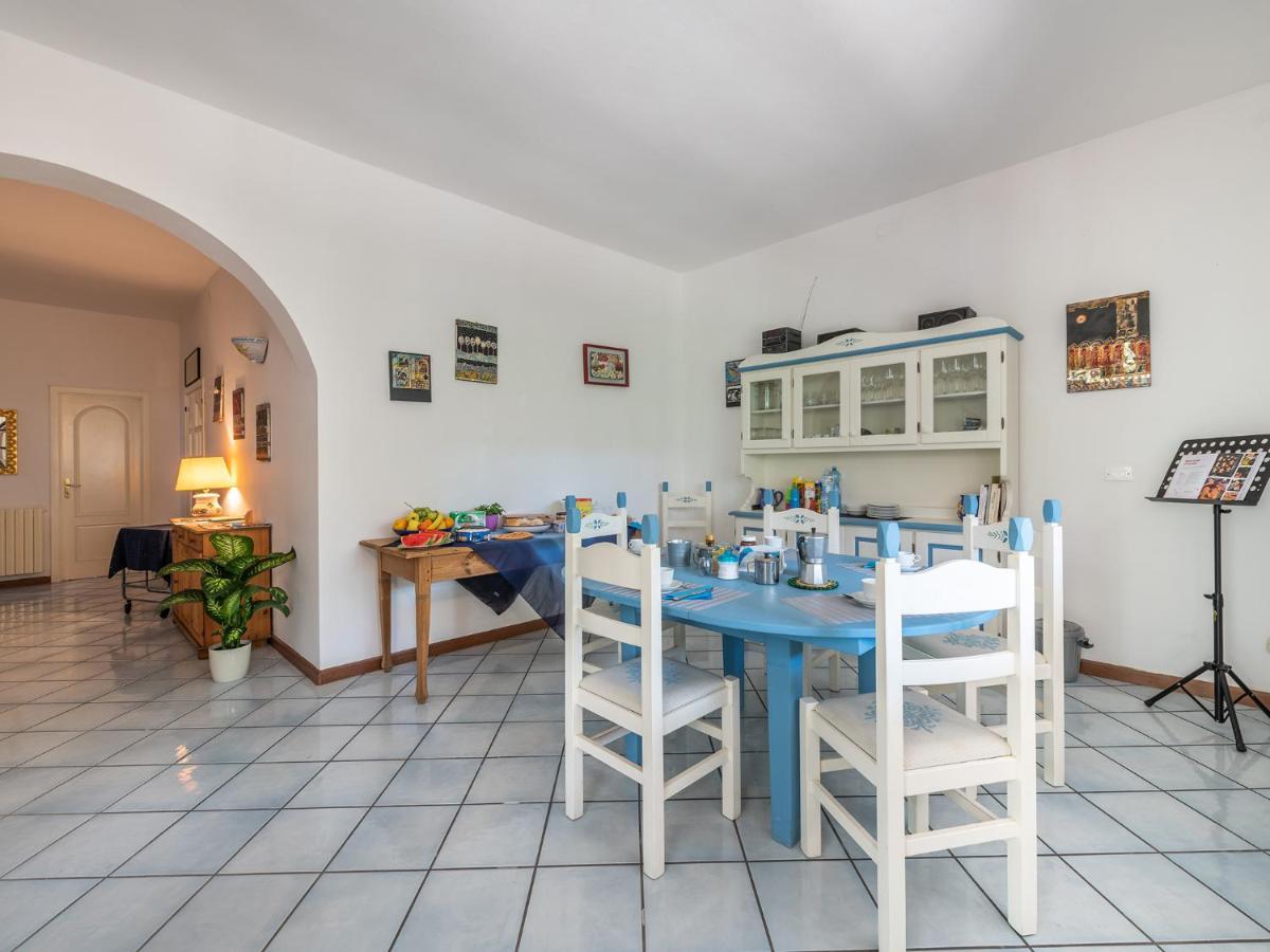 Il Giardino Dell'Arte Bed & Breakfast Capoterra Exterior foto
